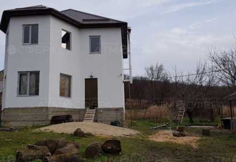 Продаётся дом в пригороде Анапы.