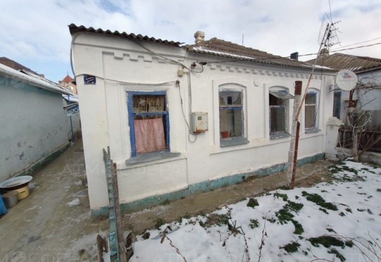 Продаётся 1/2 дома с земельным участком в г. Анапа