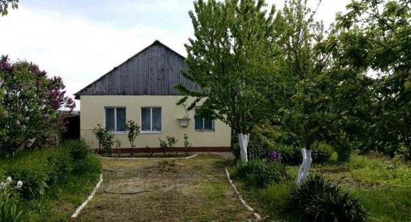 Продается дом с большим участком в п. Джигинка