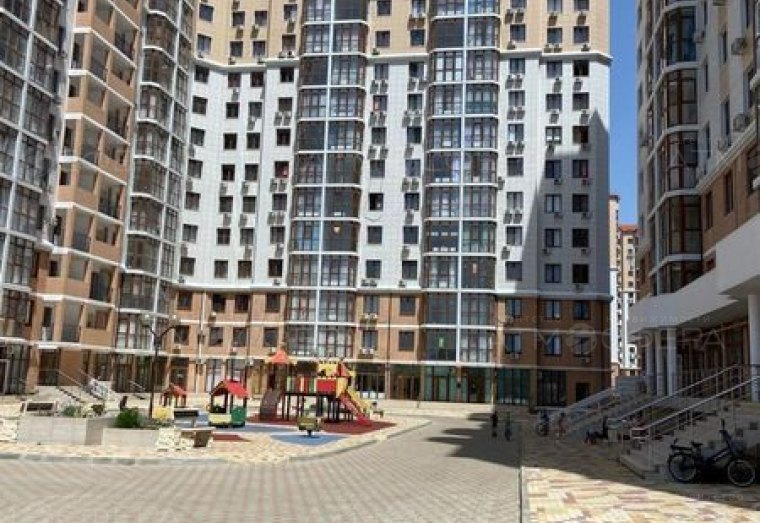 Однакомнатная квартира в ЖК "Черное Море"