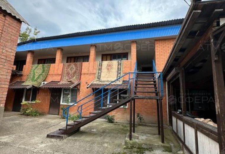 В продаже гостевой дом в центре п. Сукко
