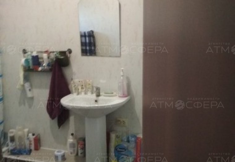 Продаётся 3-х этажный жилой дом в п. Красный.
