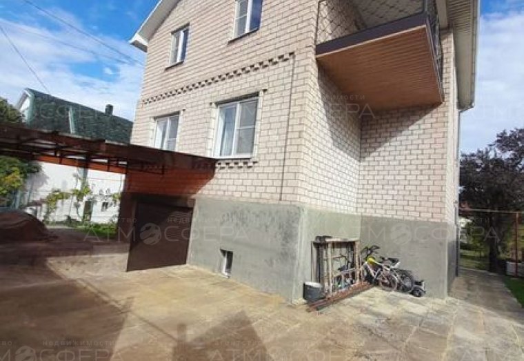 Продаётся большой дом в с. Супсех