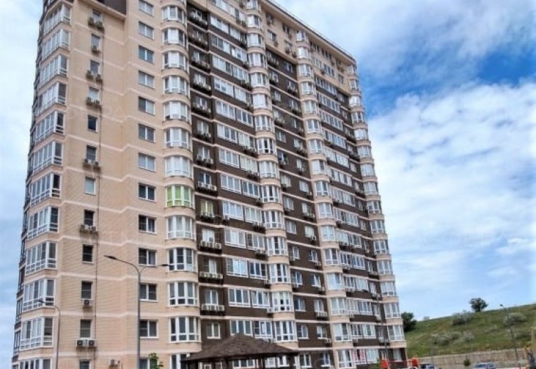 Продается 1- к. квартира с видом на море в ЖК "Кавказ".