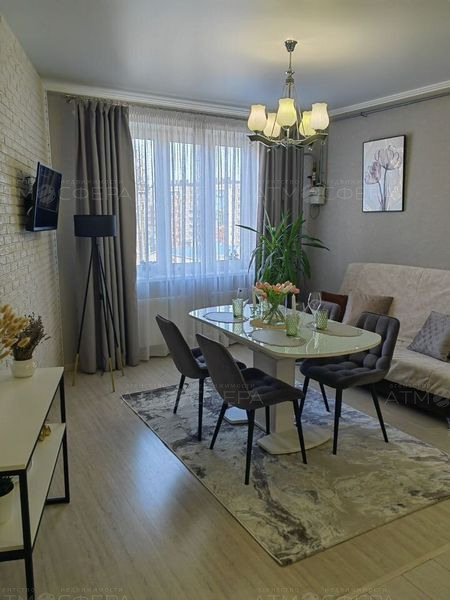 2-к. квартира, 68 м² на ул. Парковая
