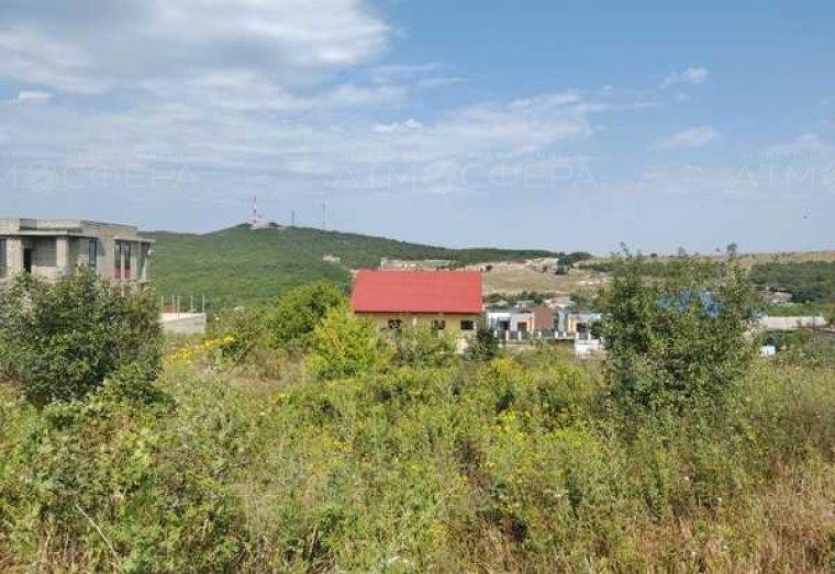 Продаётся земельный участок в с. Варваровка