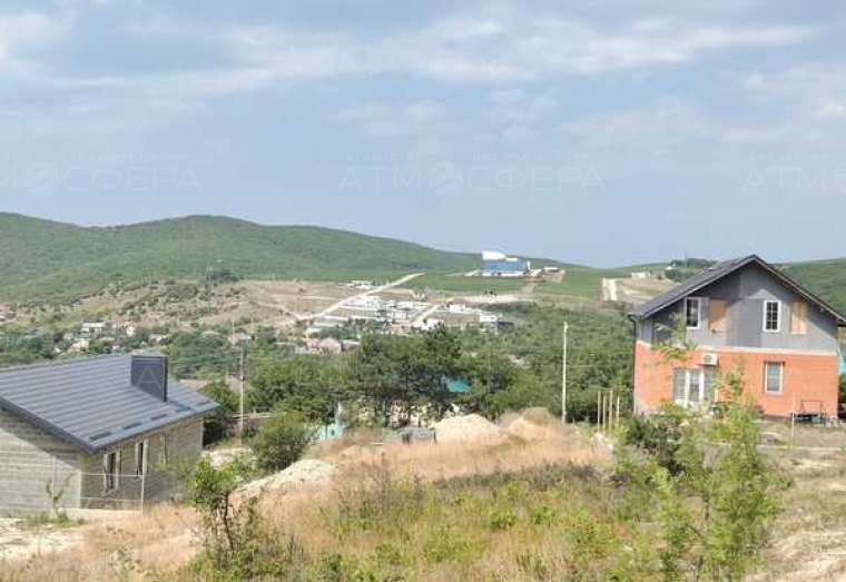 Продаётся земельный участок в с. Варваровка