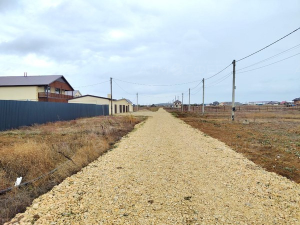Продаётся земельный участок 10 соток в п. Веселовка.
