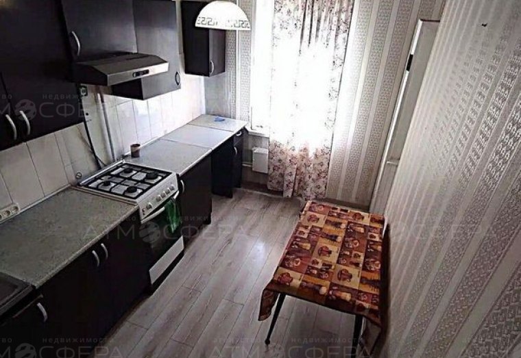 Трехкомнатная квартира в городе-курорте Анапа по улице Ленина