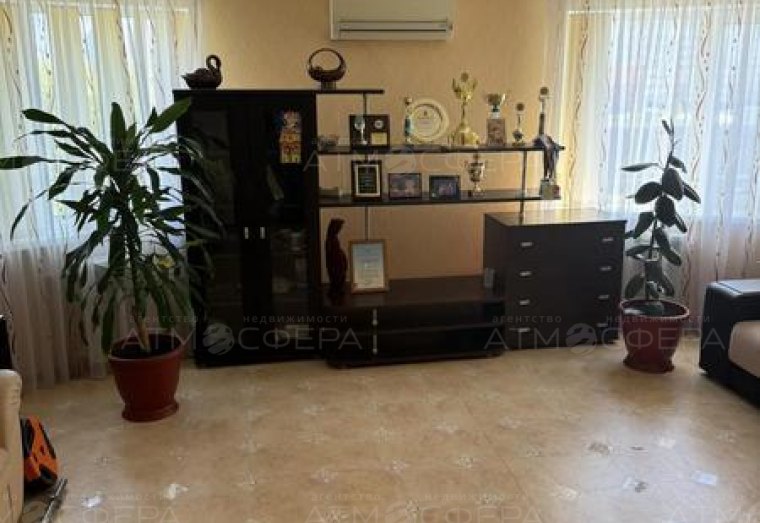 2-комн. квартира, 72 м², Анапа, Владимирская ул.